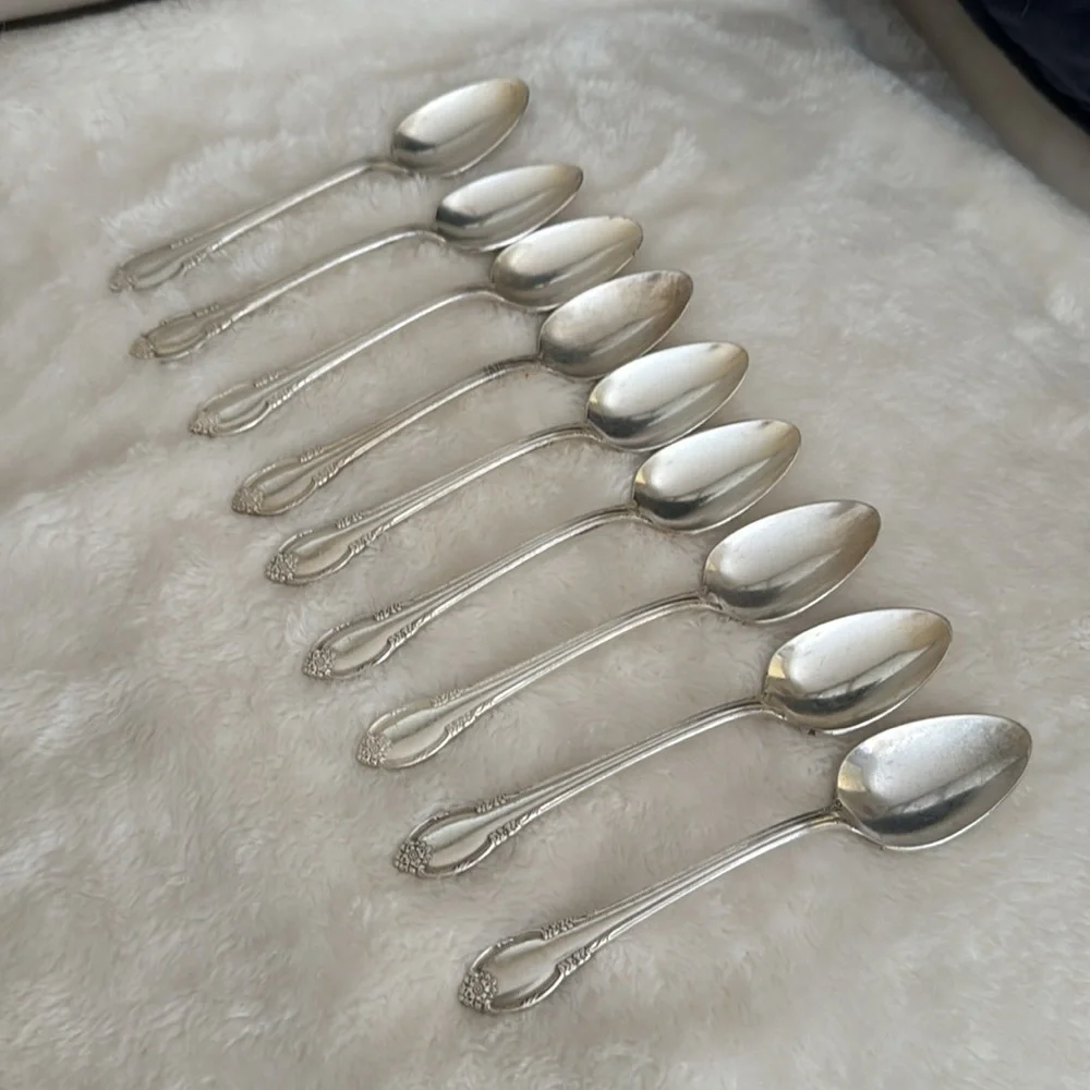1847 Roger’s Bros Remembrance Silver Plate Teaspoons Set of 9